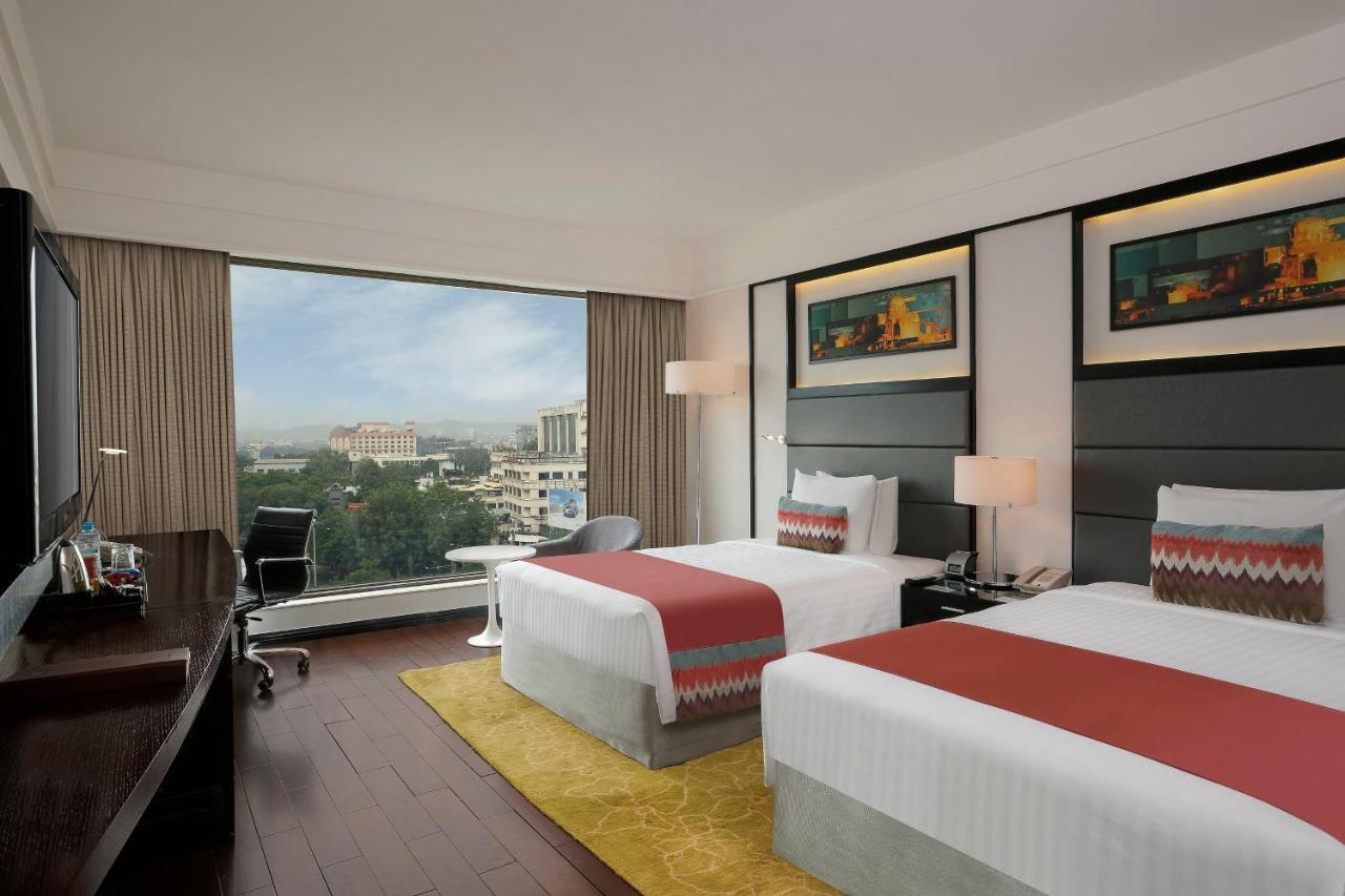 Crowne Plaza Pune City Centre By Ihg Екстериор снимка